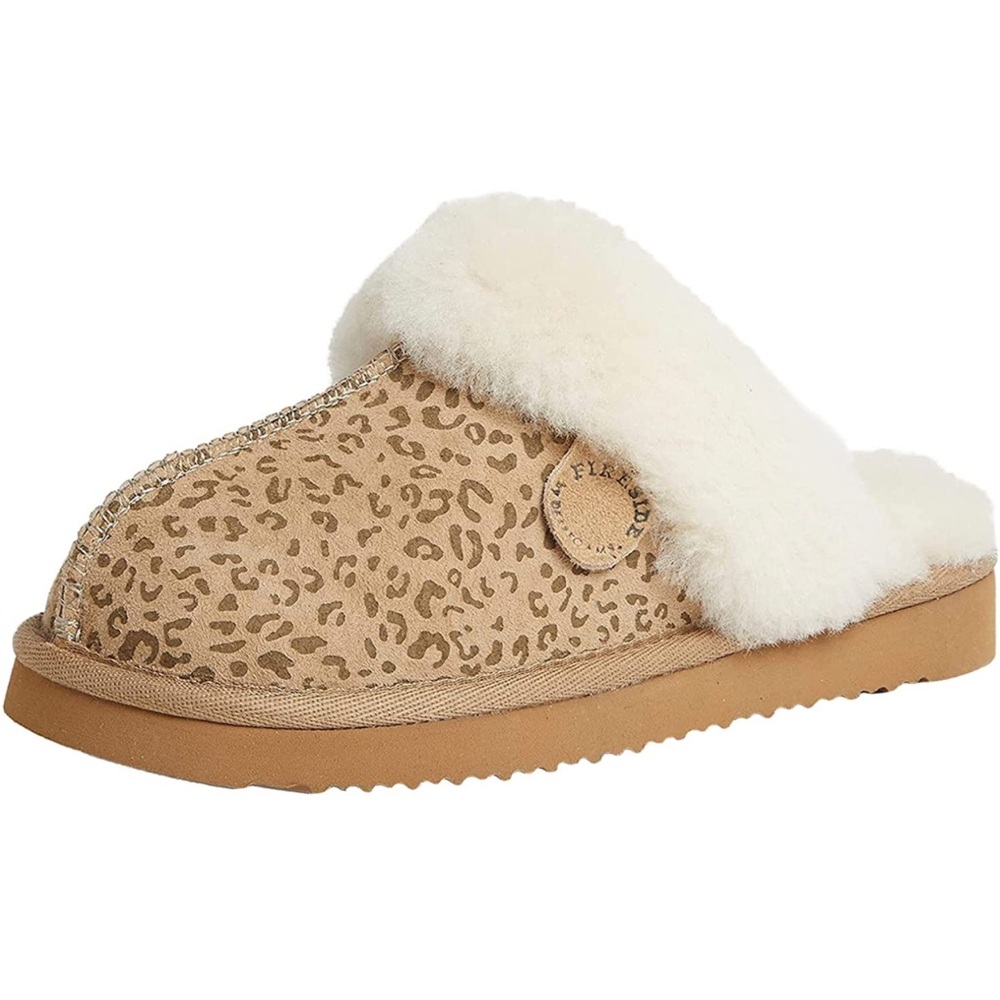 NEW Fireside cheetah fur slippers